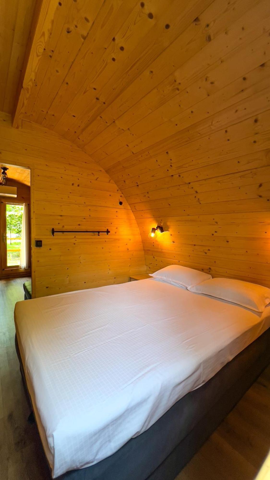Šmarje Glamping Dragonja River מראה חיצוני תמונה